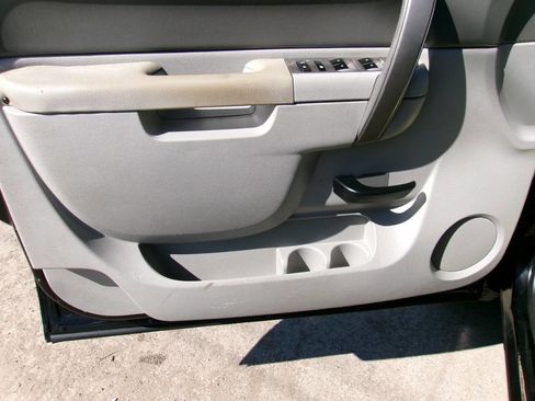 Used 2011 Chevrolet Silverado 2500 W/T image 10