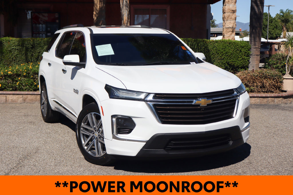 Used 2023 Chevrolet Traverse High Country FWD image 2