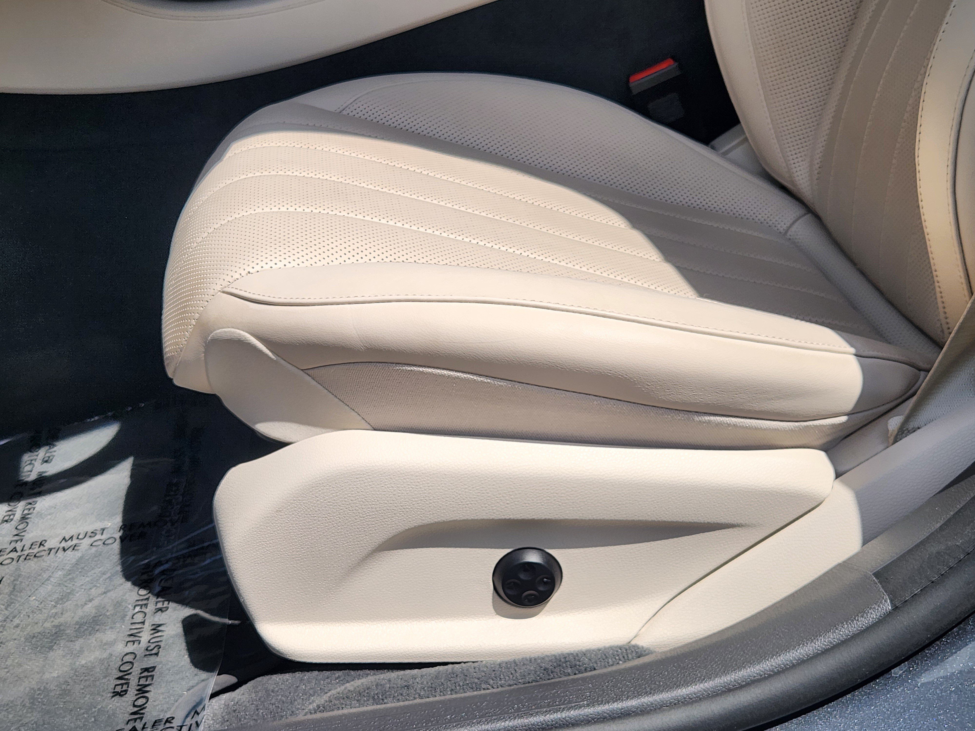 Used 2022 Mercedes-Benz E 350 Sedan image 25