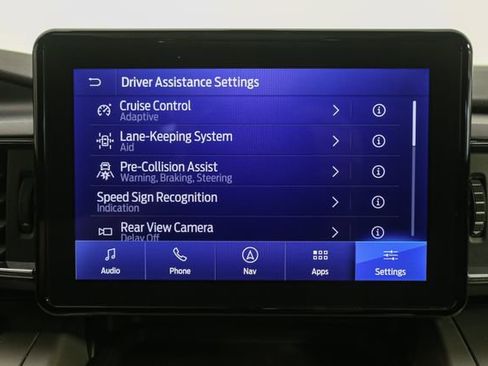 Used 2023 Ford Explorer XLT w/ Equipment Group 202A AWD/4WD image 27