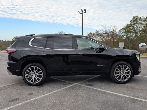 Used 2024 GMC Acadia Denali w/ Super Cruise Package image 10