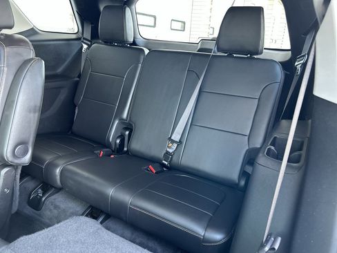 Used 2020 Chevrolet Traverse LT w/ LT Premium Package image 13