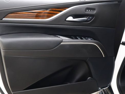 Certified 2024 Cadillac Escalade ESV Premium Luxury RWD image 21