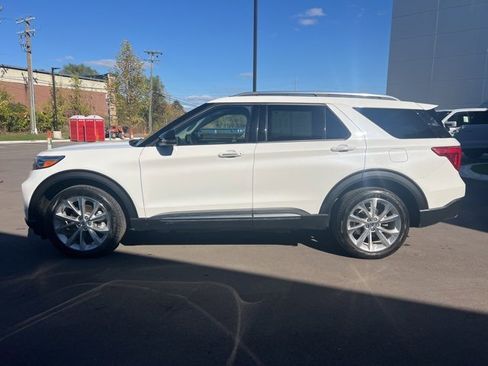 Used 2023 Ford Explorer Platinum w/ Technology Package image 8