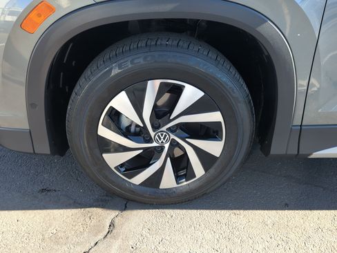 Certified 2025 Volkswagen Tiguan S image 25