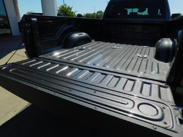 New 2026 RAM 3500 Big Horn AWD/4WD image 36