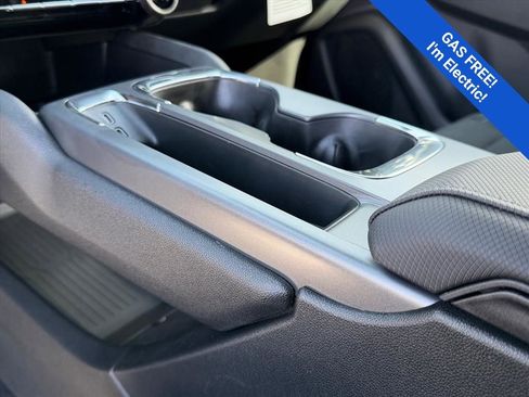 New 2026 Chevrolet Equinox EV LT w/ Comfort Package FWD image 13
