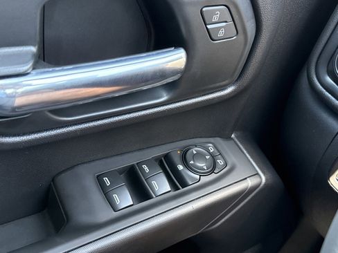 Used 2024 Chevrolet Silverado 1500 Custom Trail Boss w/ LPO, Dark Essentials Package AWD/4WD image 16