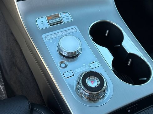 New 2026 Genesis GV70 2.5T Select image 32