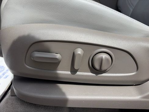 Used 2019 Chevrolet Traverse Premier w/ Driver Confidence II Package FWD image 53