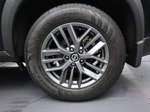 Used 2021 Nissan Rogue S image 10