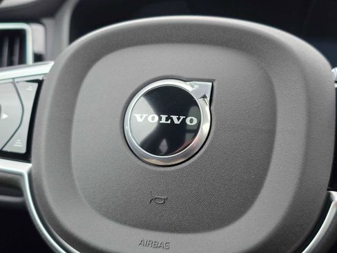 New 2026 Volvo XC60 B5 Ultra w/ Protection Package Premier image 30