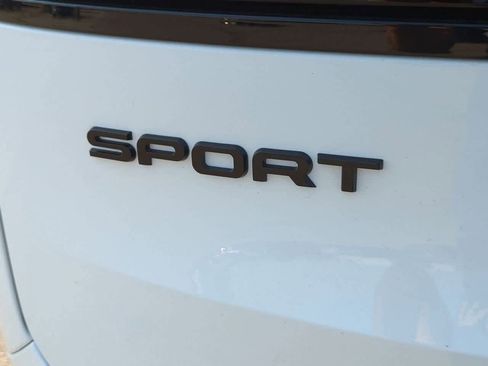New 2025 Land Rover Range Rover Sport Dynamic SE image 11