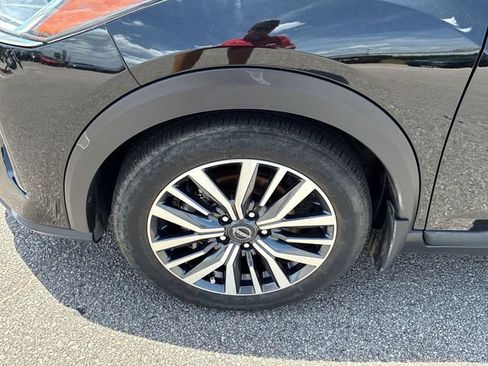 Used 2024 Nissan Kicks SV FWD image 10