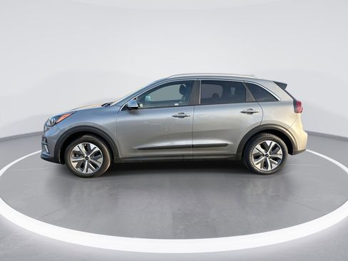 Used 2022 Kia Niro EX w/ Cold Weather Package image 5