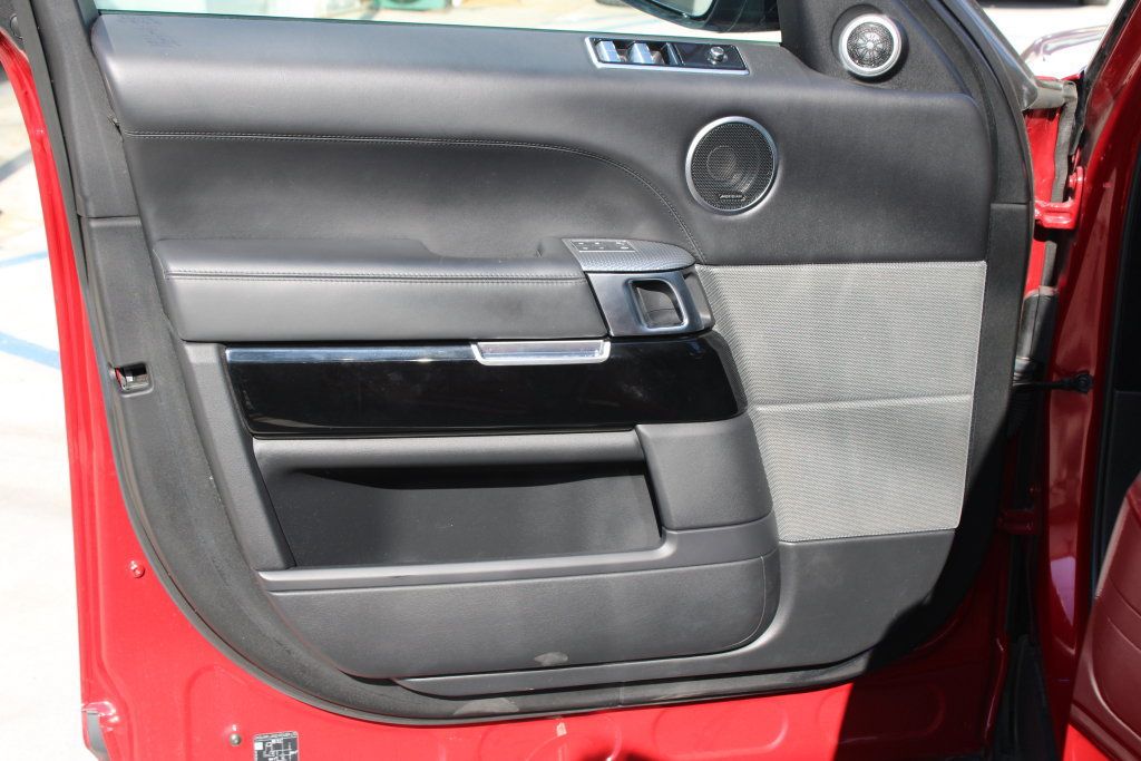 Used 2020 Land Rover Range Rover Sport HST AWD/4WD image 34