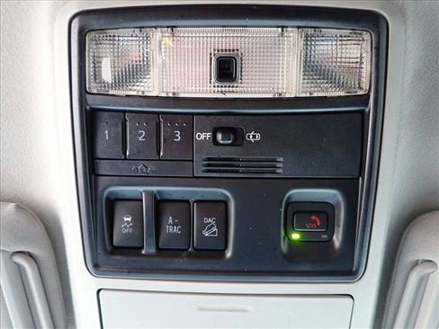 Used 2022 Toyota 4Runner SR5 Premium AWD/4WD image 23