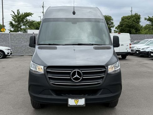 Used 2019 Mercedes-Benz Sprinter 2500 w/ Driver Convenience Package image 2