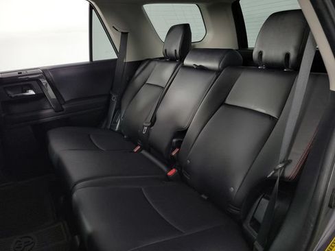 Used 2023 Toyota 4Runner TRD Off-Road Premium w/ Moonroof Package AWD/4WD image 18