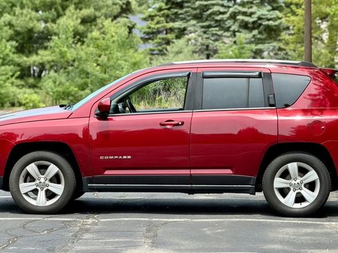 Used 2016 Jeep Compass Latitude AWD/4WD image 6