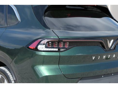 Used 2023 VinFast VF 8 Eco AWD/4WD image 25
