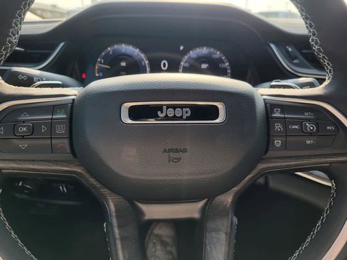 New 2025 Jeep Grand Cherokee L Limited w/ Black Appearance Package image 16