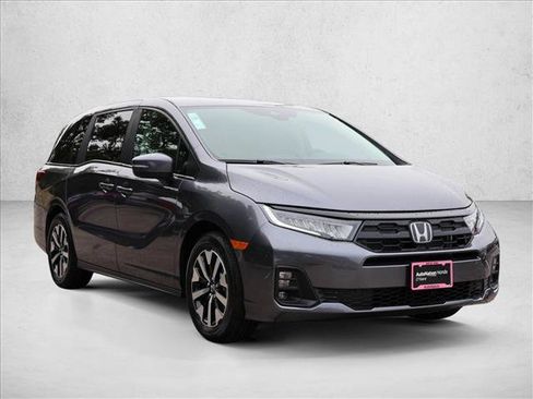 New 2026 Honda Odyssey EX-L image 3