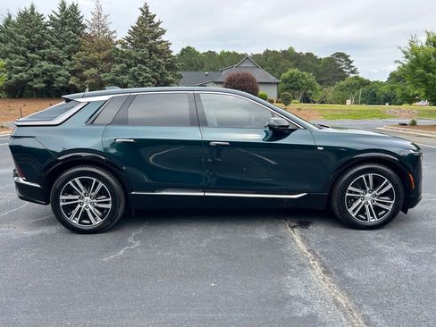 Used 2025 Cadillac Lyriq Luxury RWD image 24