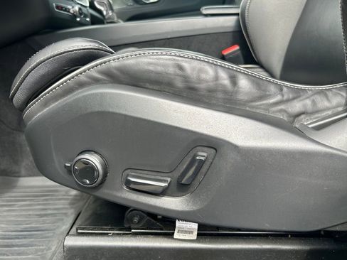 Used 2020 Volvo XC60 T5 R-Design w/ Protection Package Premier image 20