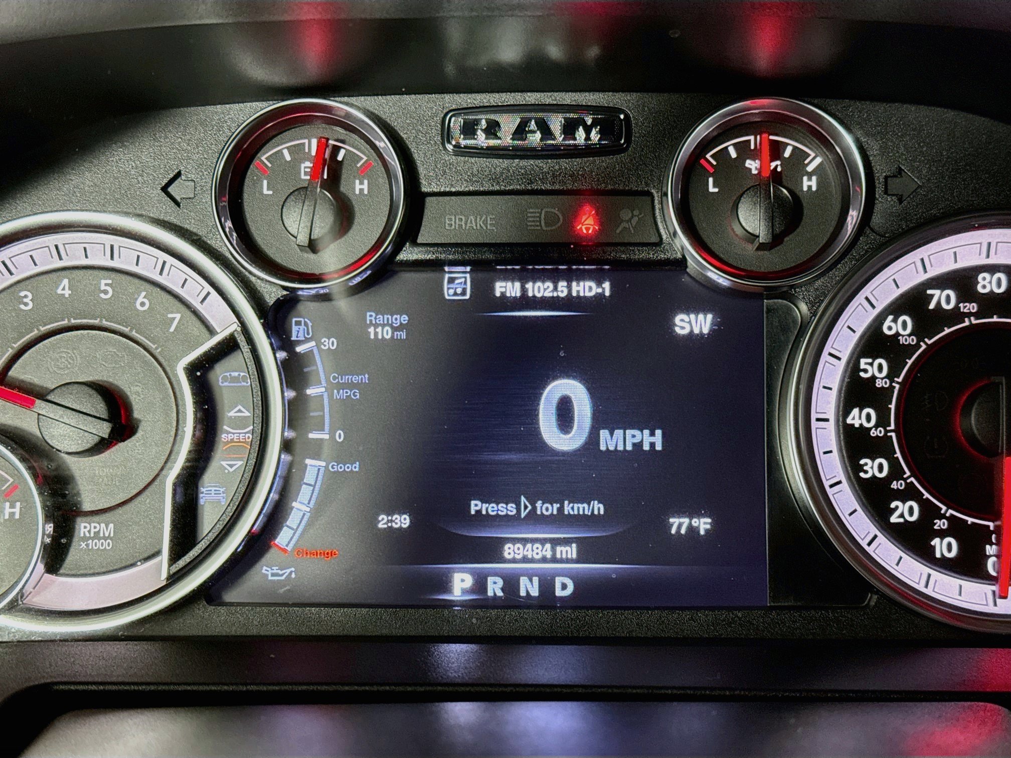 Used 2020 RAM 1500 Classic SLT AWD/4WD image 38