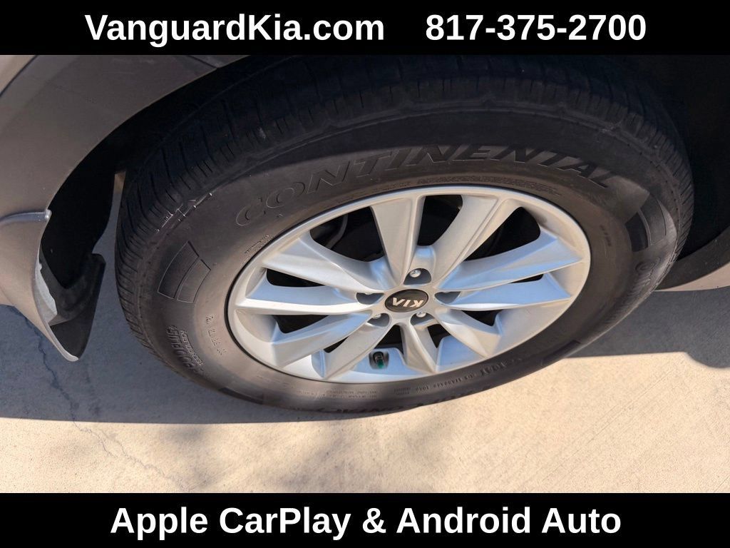 Used 2019 Kia Sorento FWD V6 image 10