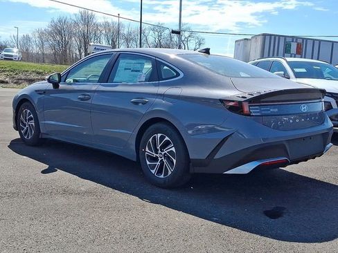 New 2026 Hyundai Sonata Blue FWD image 3