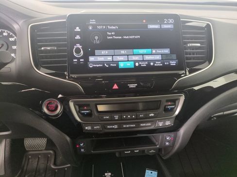 New 2026 Honda Ridgeline Black Edition image 18