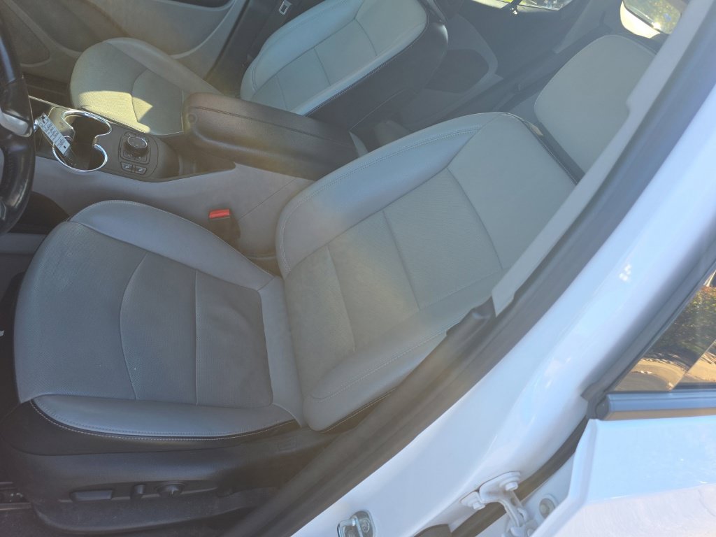 Used 2022 GMC Terrain SLT AWD/4WD image 11