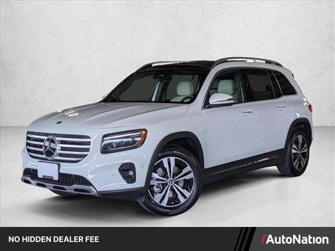Certified 2025 Mercedes-Benz GLB 250 4MATIC image 1