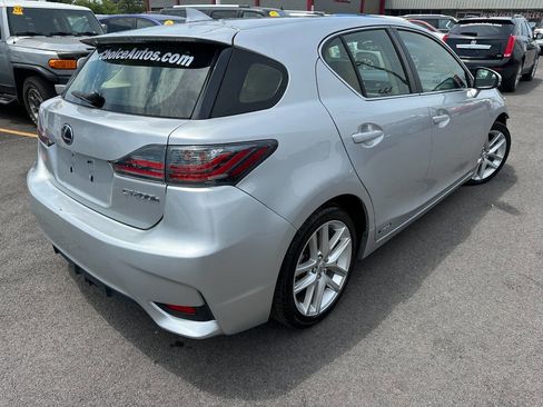 Used 2015 Lexus CT 200h image 6