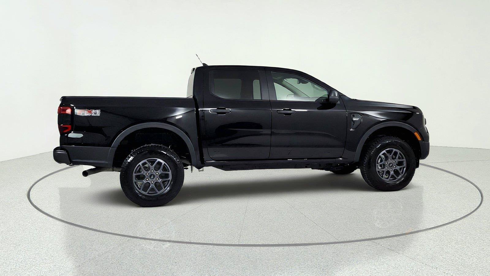Used 2025 Ford Ranger XLT w/ FX4 Off-Road Package AWD/4WD image 7