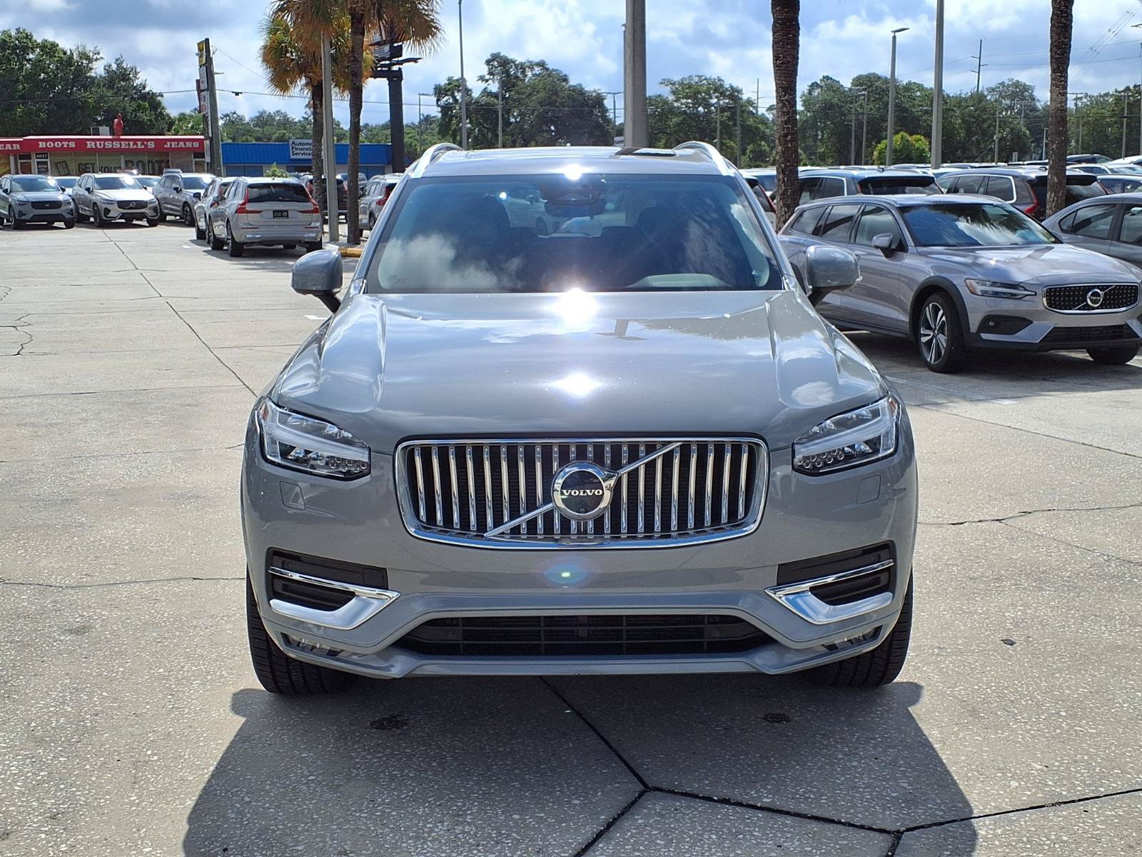 Certified 2024 Volvo XC90 B6 Plus w/ Protection Package Premier AWD/4WD image 2