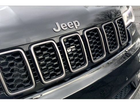 Used 2020 Jeep Grand Cherokee Limited X image 31