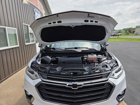 Used 2019 Chevrolet Traverse Premier w/ Redline Edition AWD/4WD image 42