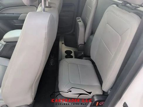 Used 2015 Chevrolet Colorado W/T RWD image 25