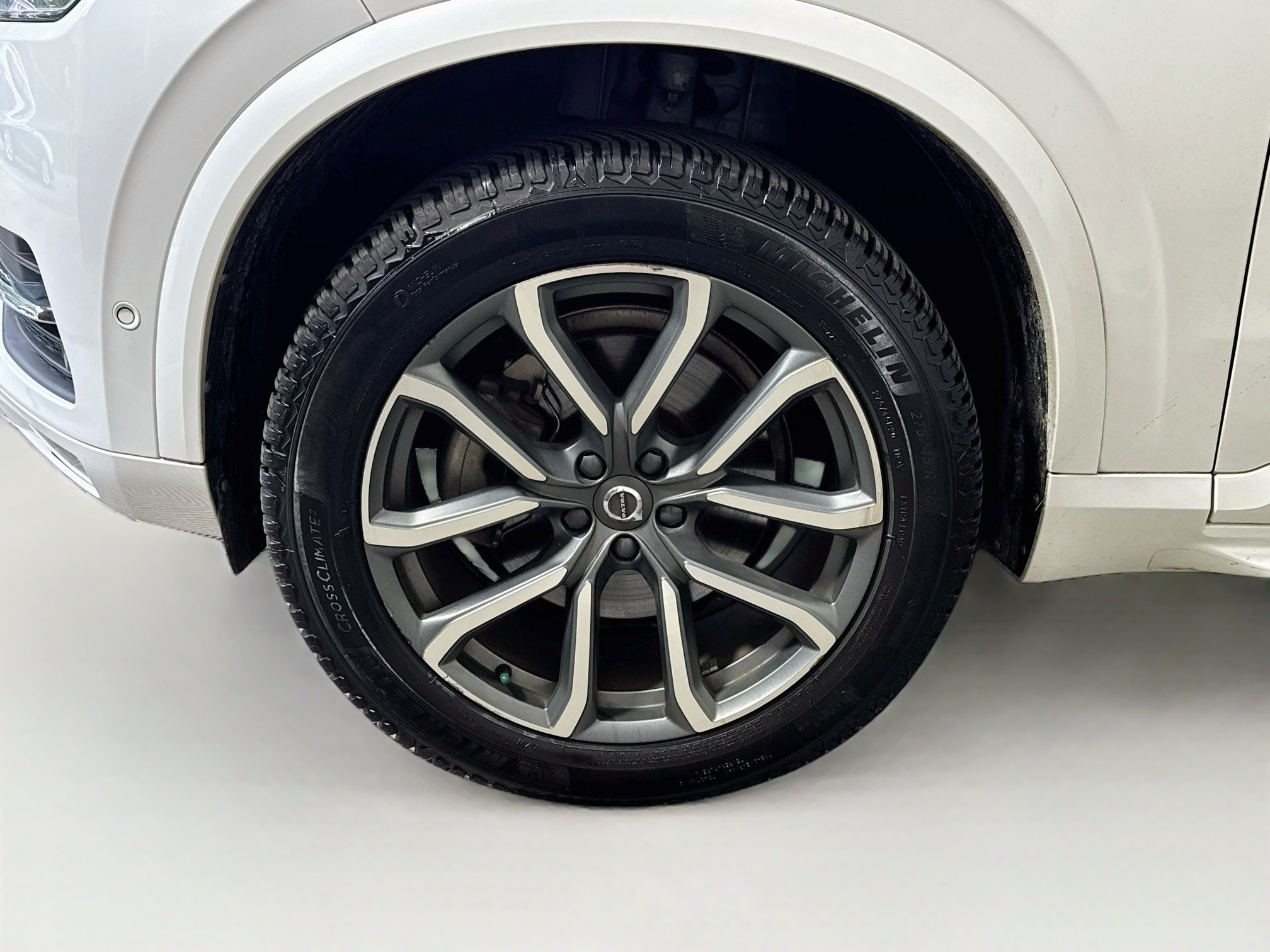 Used 2018 Volvo XC90 T5 Momentum w/ Convenience Package AWD/4WD image 27