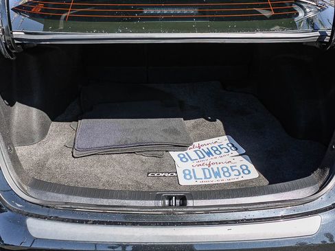 Used 2020 Toyota Corolla SE w/ Carpet Mat Package (TMS) FWD image 26