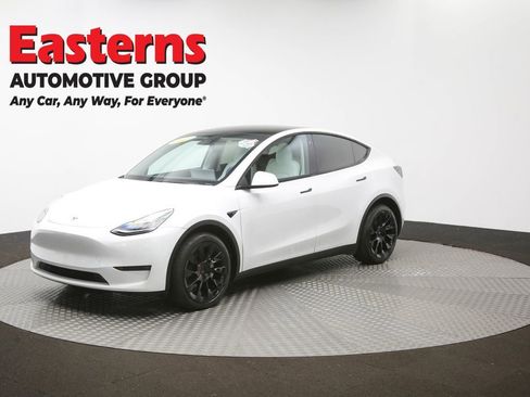 Used 2020 Tesla Model Y Long Range image 52