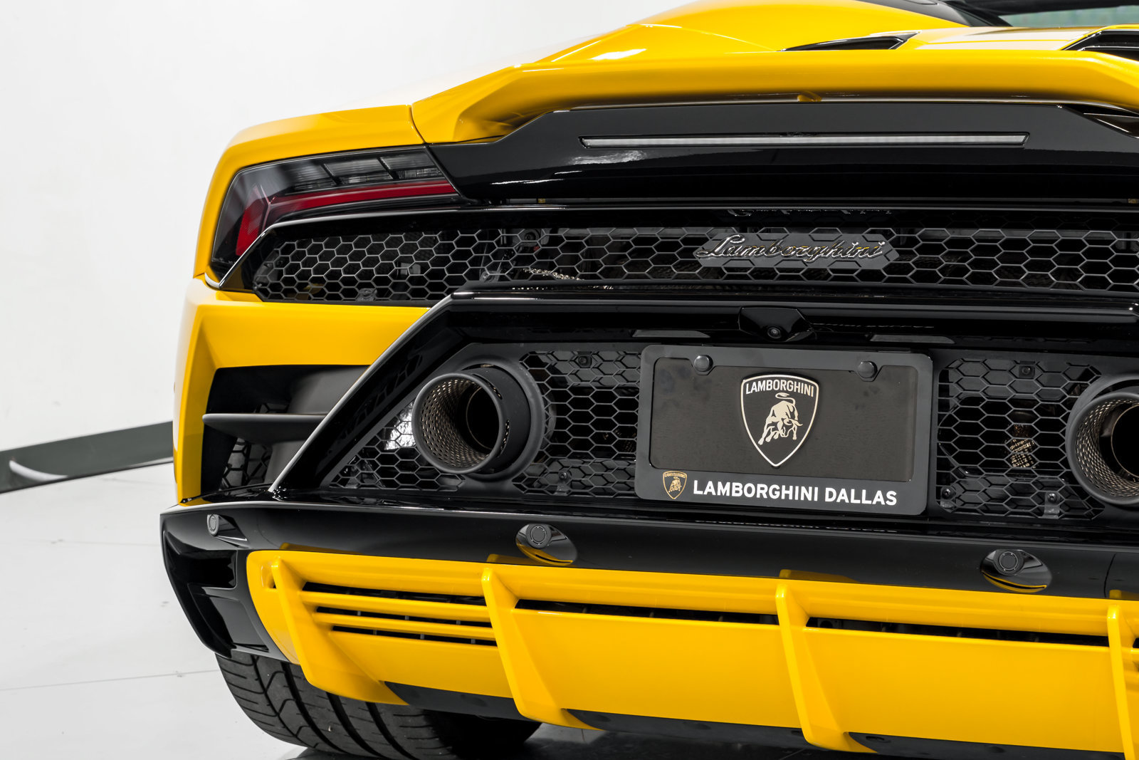 Used 2024 Lamborghini Huracan EVO AWD/4WD image 57