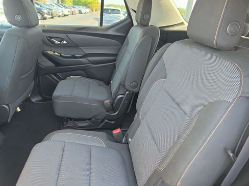 Certified 2018 Chevrolet Traverse LT AWD/4WD image 13