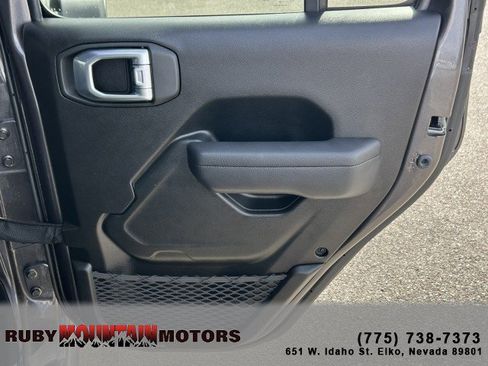 Used 2024 Jeep Wrangler Willys image 21