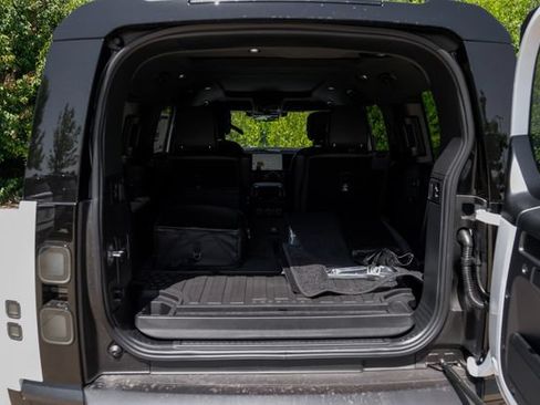 New 2026 Land Rover Defender 130 X-Dynamic SE AWD/4WD image 67