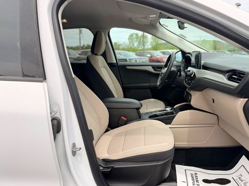 Used 2022 Ford Escape SE AWD/4WD image 18