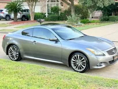 Used 2012 INFINITI G37 Journey w/ Premium Pkg